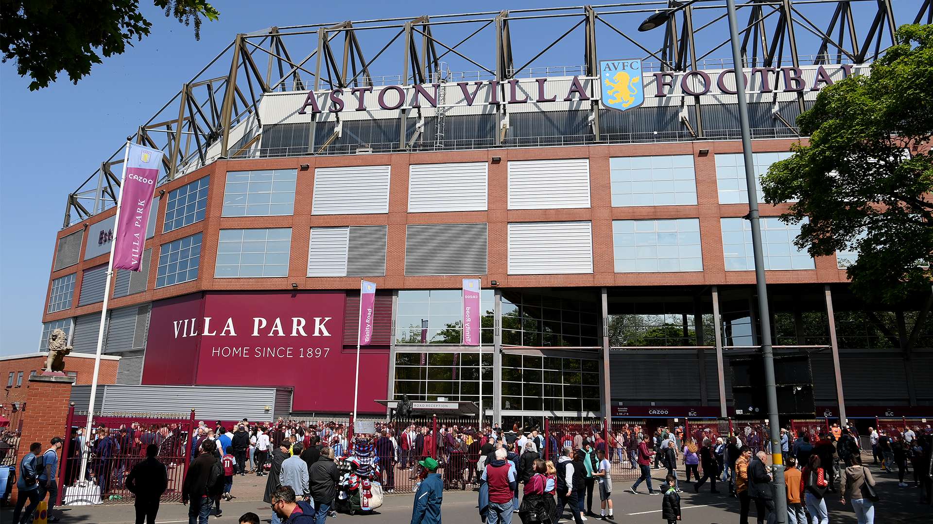 大连人俱乐部未通过联赛准入决定解散引发球迷热议